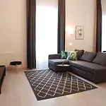Piacsek Apartmanhaz شقة فندقية