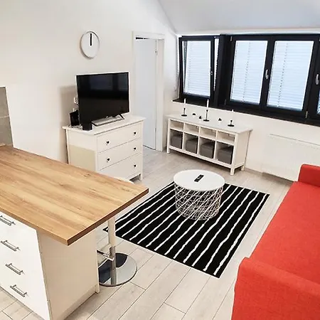 Ξενοδοχείο με διαμερίσματα Piacsek Apartmanhaz *