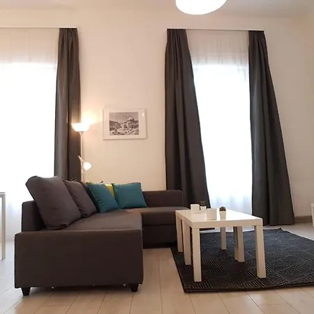 Piacsek Apartmanhaz Hotel de apartamente 4*