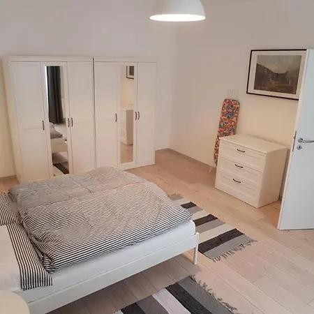 Piacsek Aparthotel