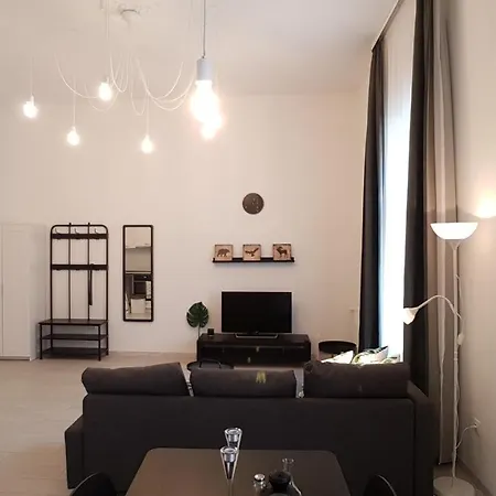 Piacsek Aparthotel