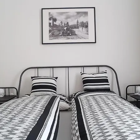 Piacsek Apartmanhaz