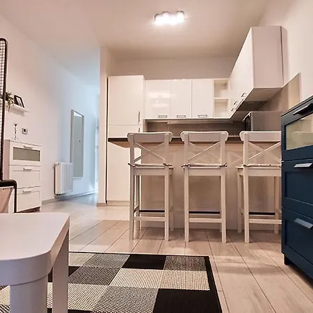 Ξενοδοχείο με διαμερίσματα Piacsek Apartmanhaz