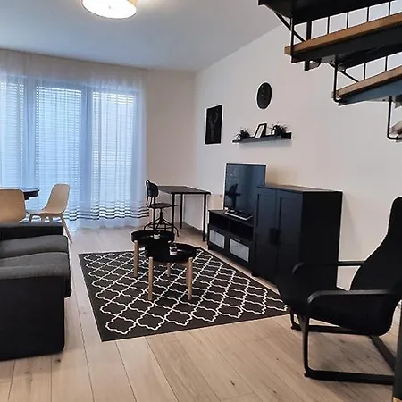 Piacsek Aparthotel