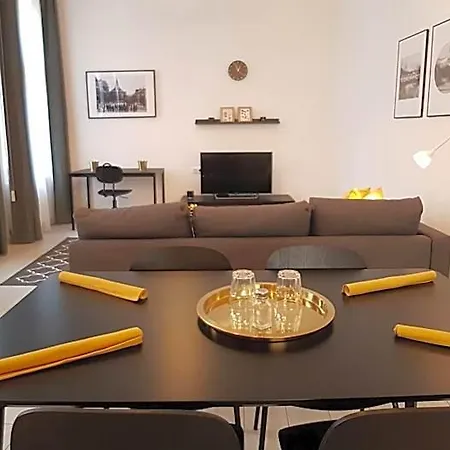 아파트호텔 Piacsek Apartmanhaz