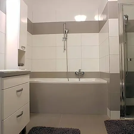 Piacsek Apartmanhaz 아파트호텔 4*