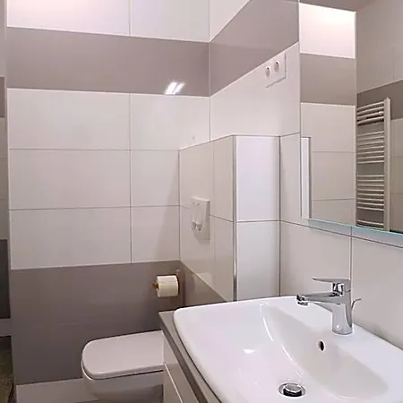 Piacsek Apartmanhaz 아파트호텔