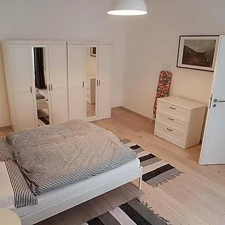 Piacsek Apartmanhaz 아파트호텔 4*
