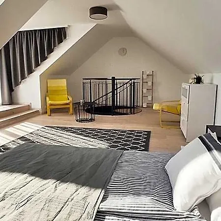 Piacsek Apartmanhaz 아파트호텔 페치
