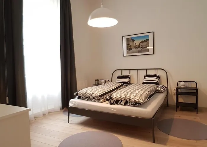 Piacsek Apartmanhaz