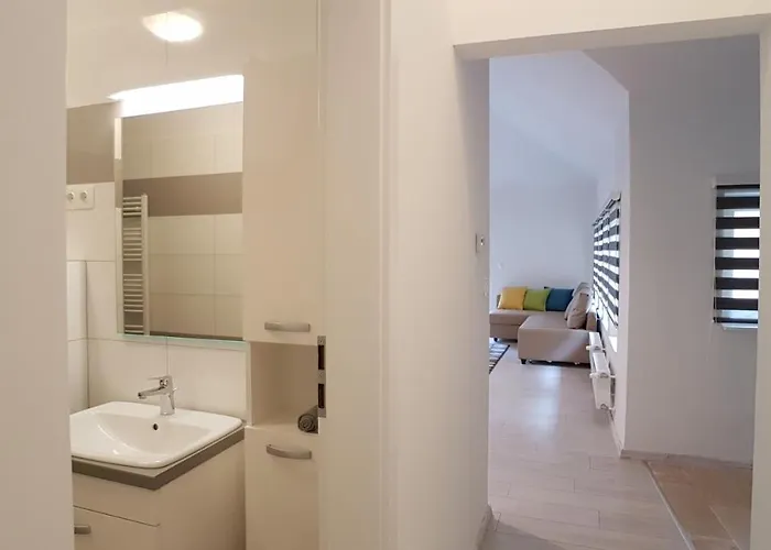 Piacsek Apartmanhaz Pécs