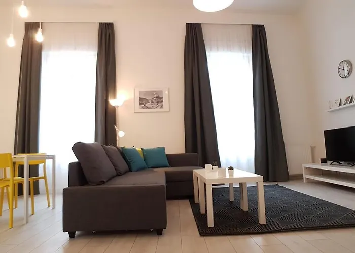 Piacsek Apartmanhaz Aparthotel 4*