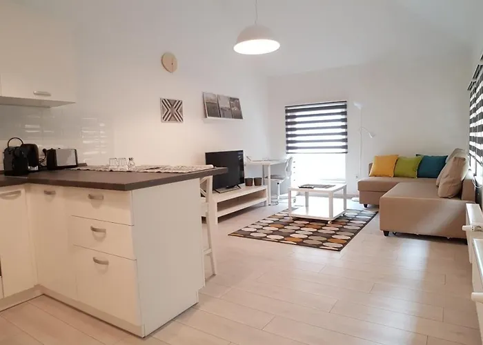 Piacsek Apartmanhaz
