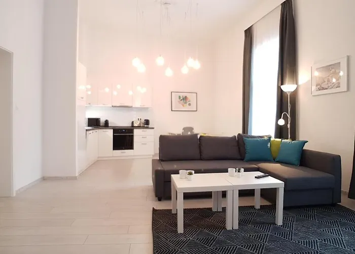 Piacsek Apartmanhaz
