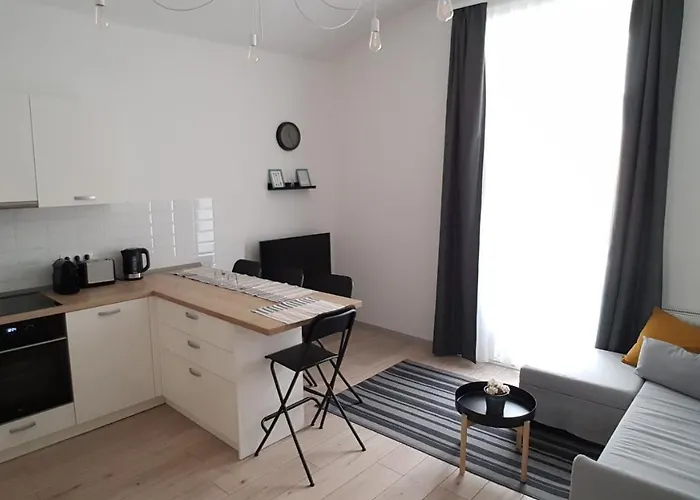 Piacsek Apartmanhaz Aparthotel