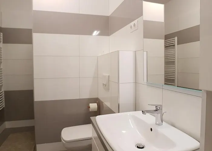 Piacsek Apartmanhaz Pécs