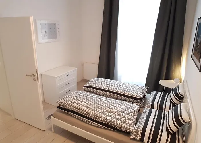 Piacsek Apartmanhaz Aparthotel