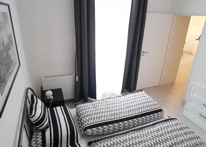 Piacsek Apartmanhaz Aparthotel