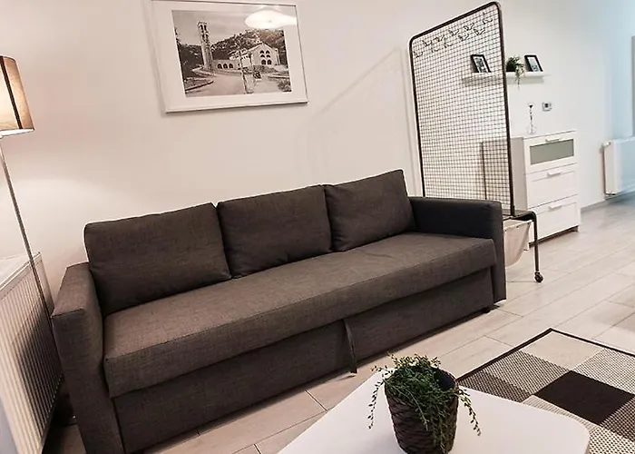 Piacsek Apartmanhaz Hotel apartamentowy