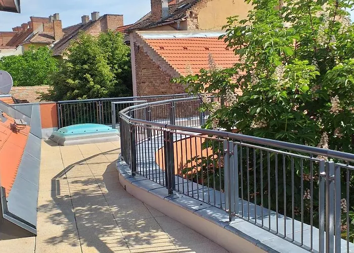 Piacsek Apartmanhaz Hotel apartamentowy 4*